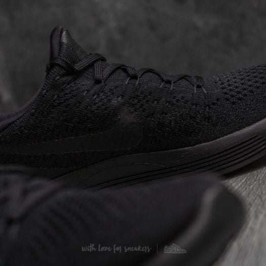 Nike Lunarepic Low Flyknit 2