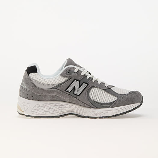 Încălțăminte și sneakerși pentru bărbați New Balance 2002R Grey