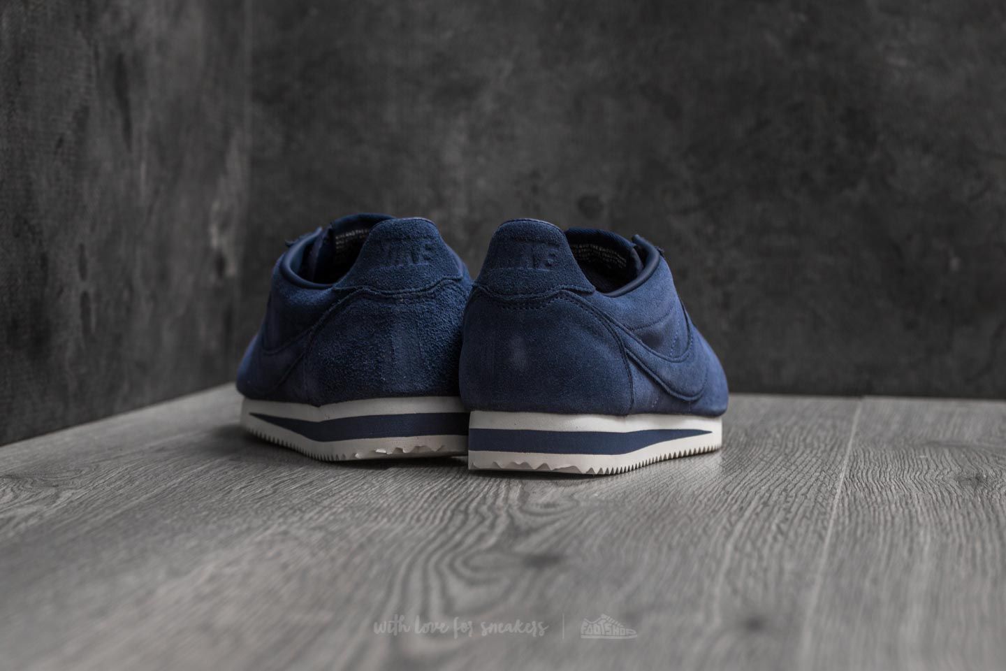 Nike cortez navy suede on sale