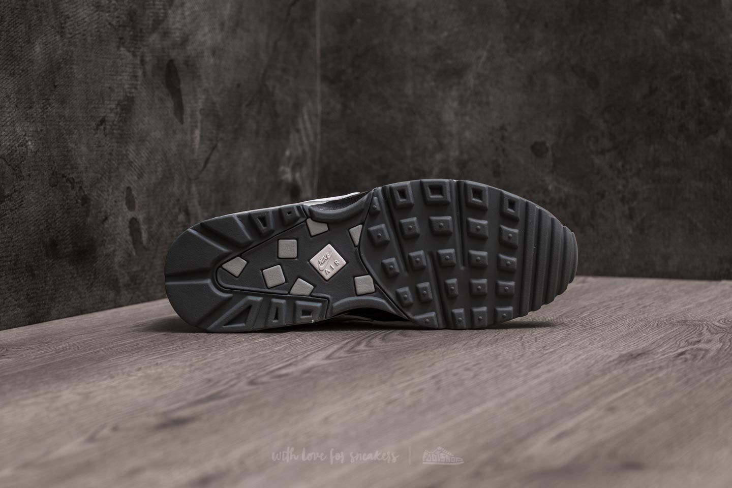 Férfi cipők Nike Air Max BW Black/ White-Wolf Grey