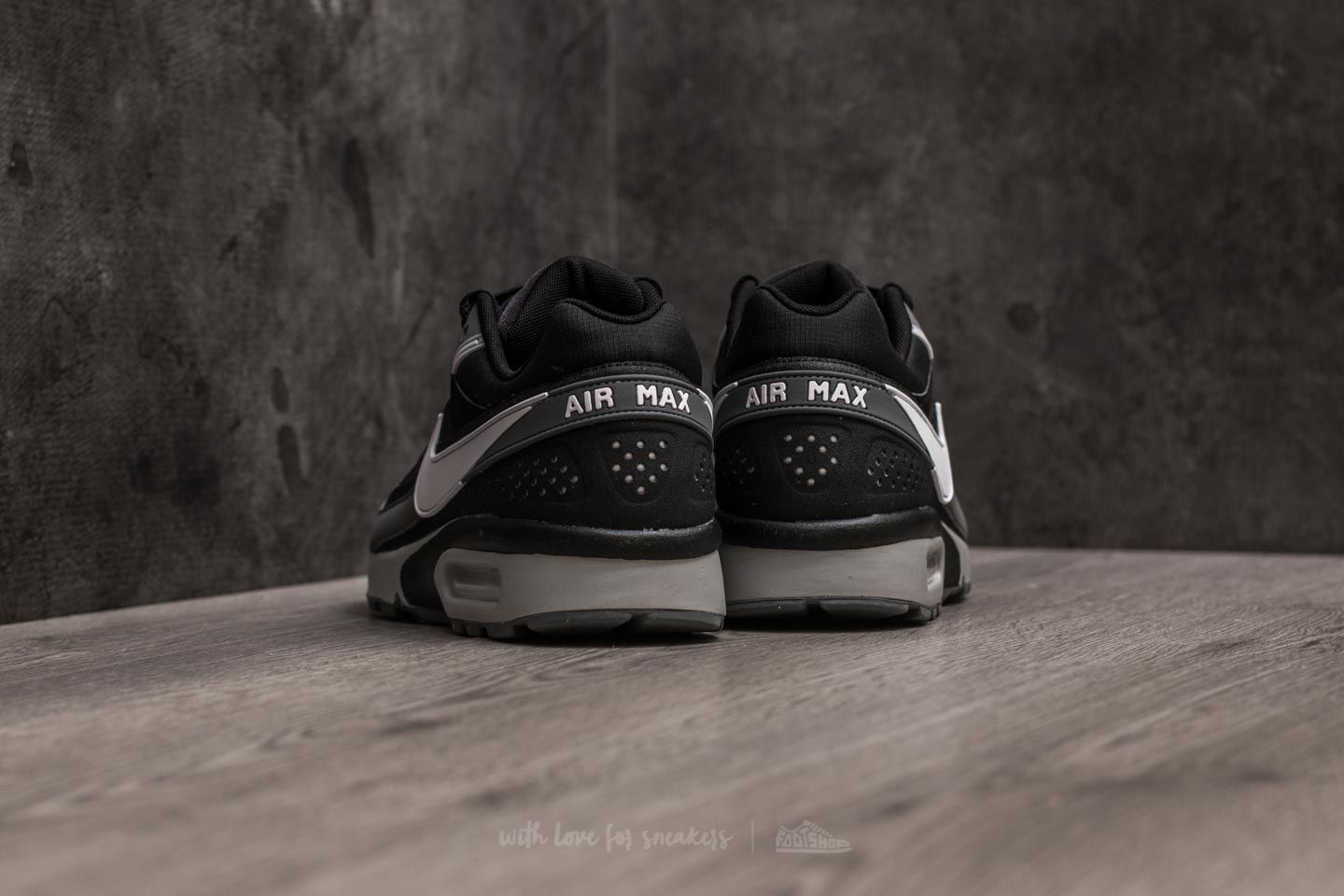 Men s shoes Nike Air Max BW Black White Wolf Grey Footshop