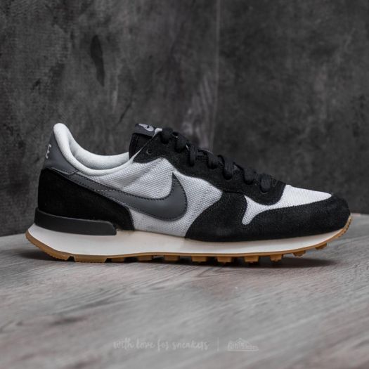 Nike women's internationalist premium anthracite/summit white shop