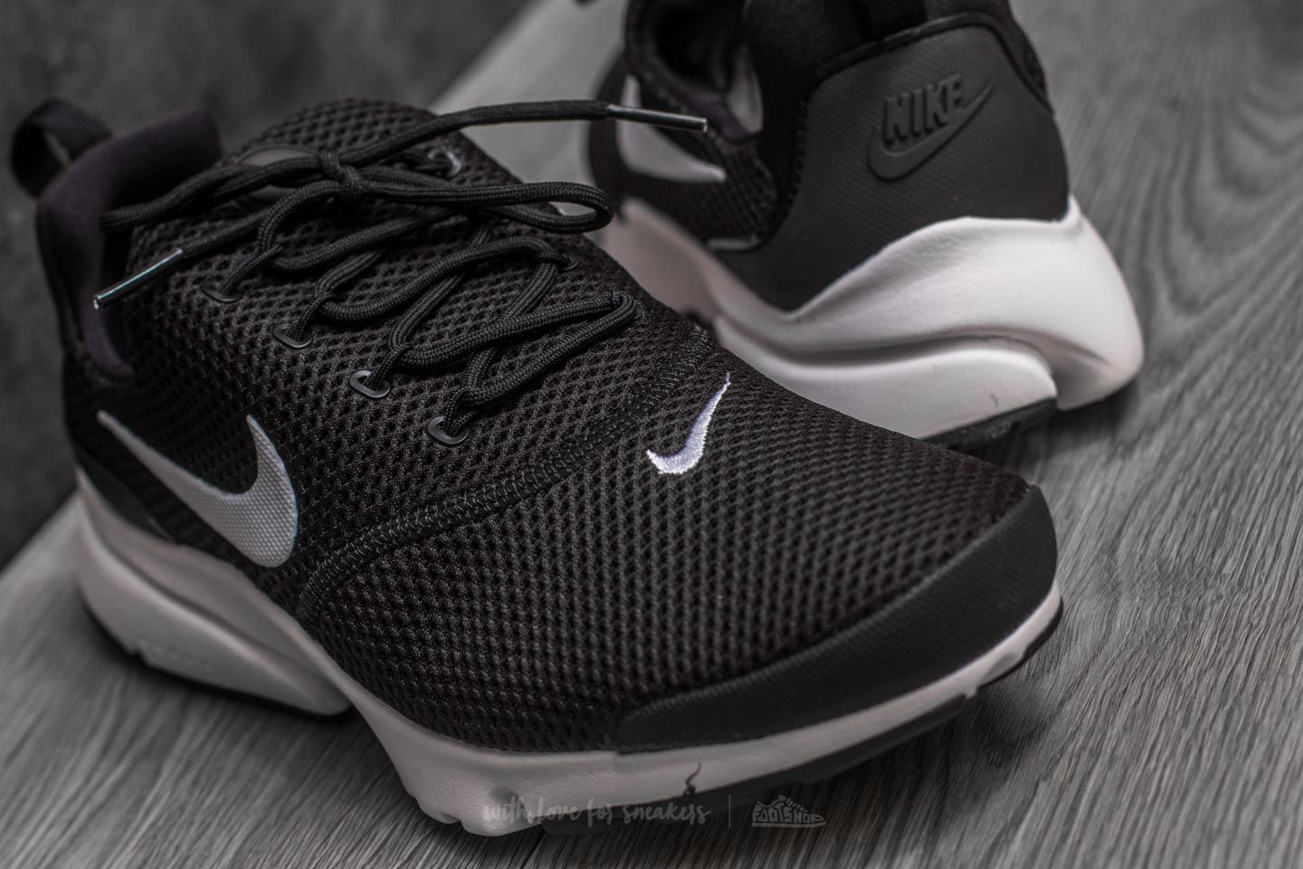 Damen Sneaker und Schuhe Nike Wmns Presto Fly Black/ White-Black