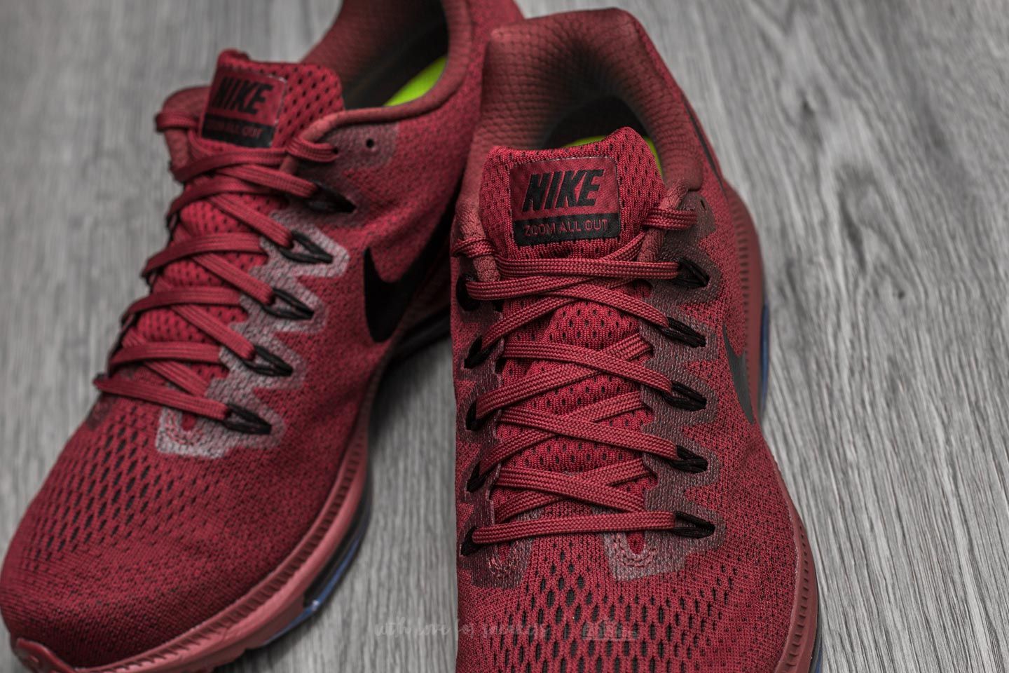 Nike zoom all out low pink top