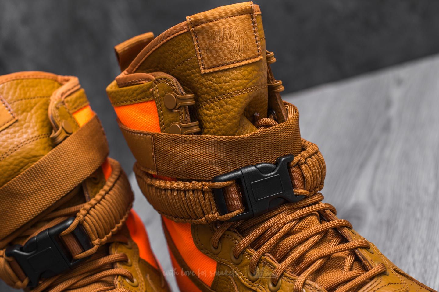 Nike sf air force 1 mid desert ochre store