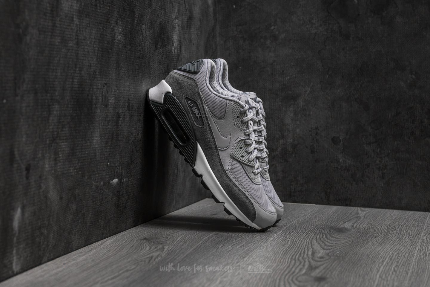 Nike air max 2018 womens grey top