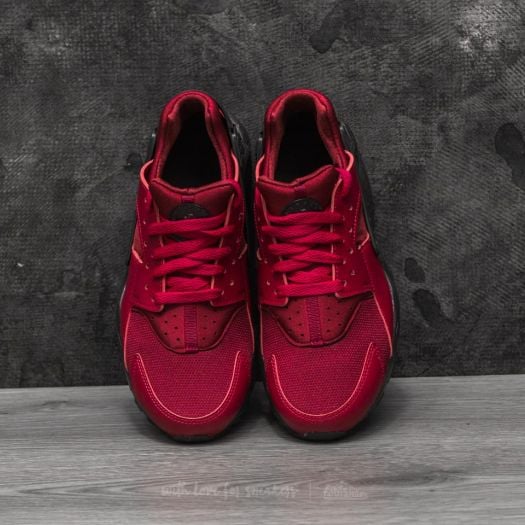 Nike huarache red hot sale women's shoes