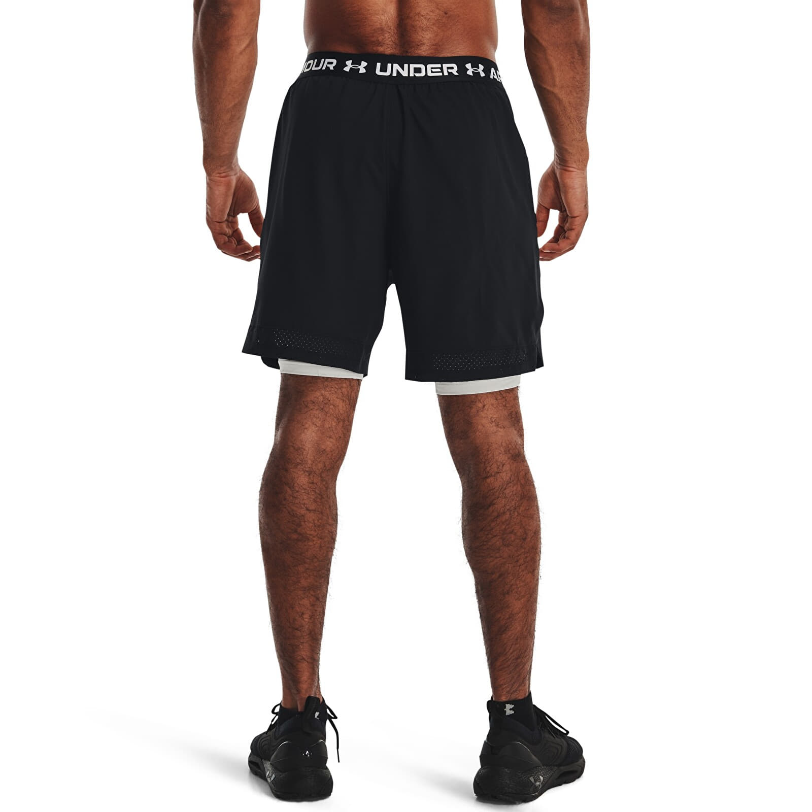Krótkie spodnie Under Armour Vanish Woven 2in1 Sts Black