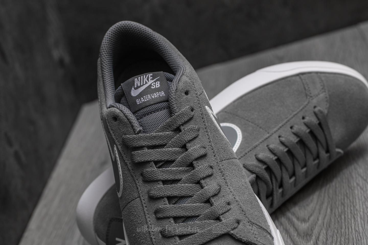 nike sb blazer low grey