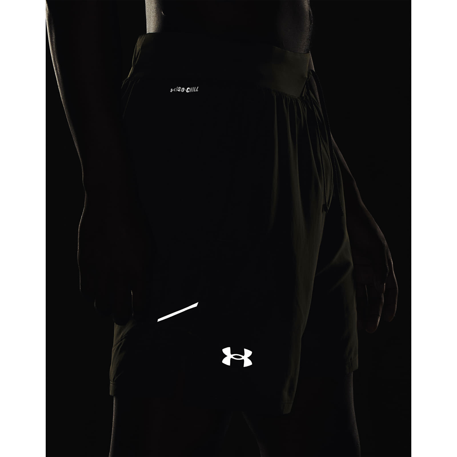 Miesten shortsit Under Armour LAUNCH ELITE 2in1 7'' SHORT Green