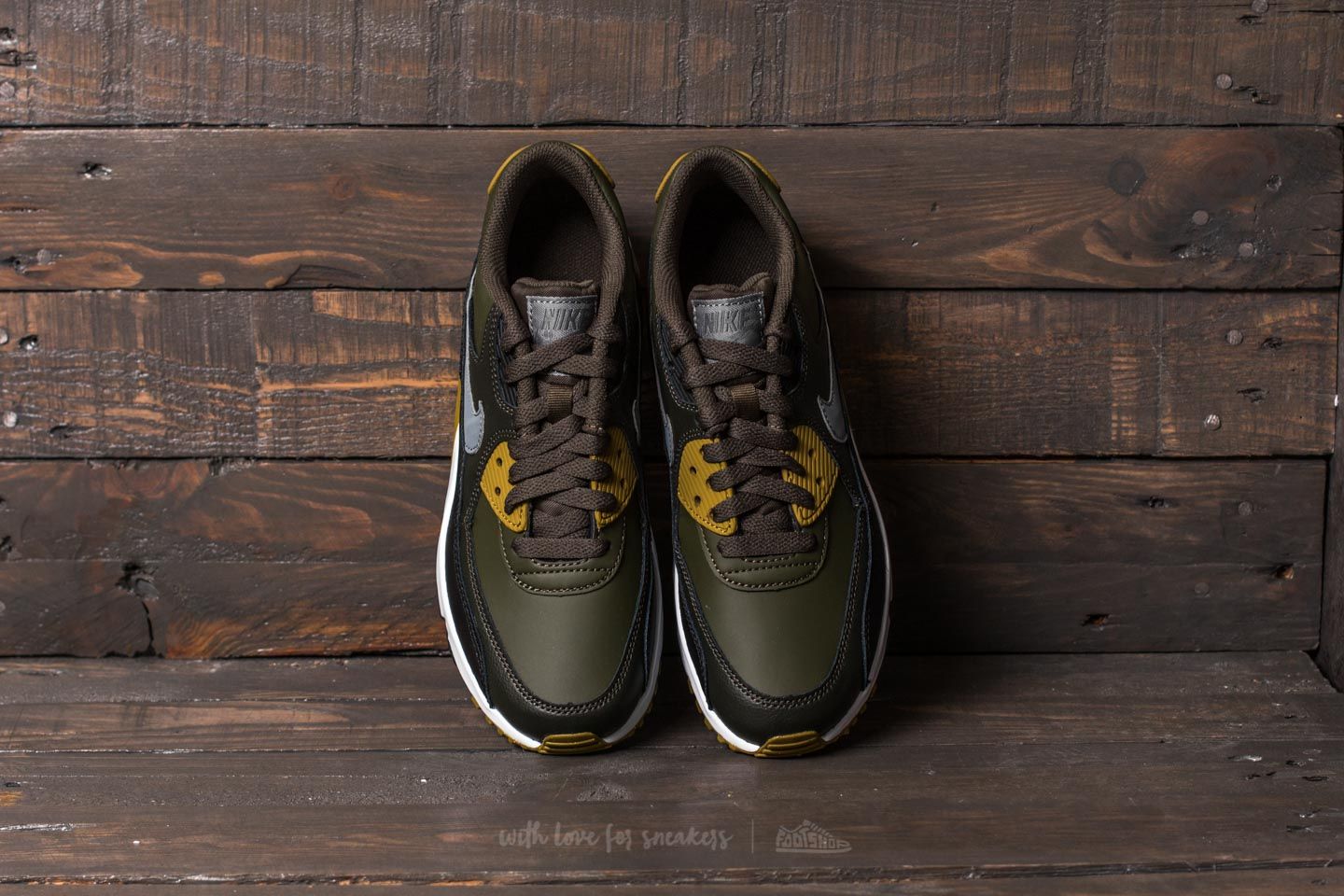 Damen Sneaker und Schuhe Nike Air Max 90 Leather GS Cargo Khaki Cool Grey Black Footshop