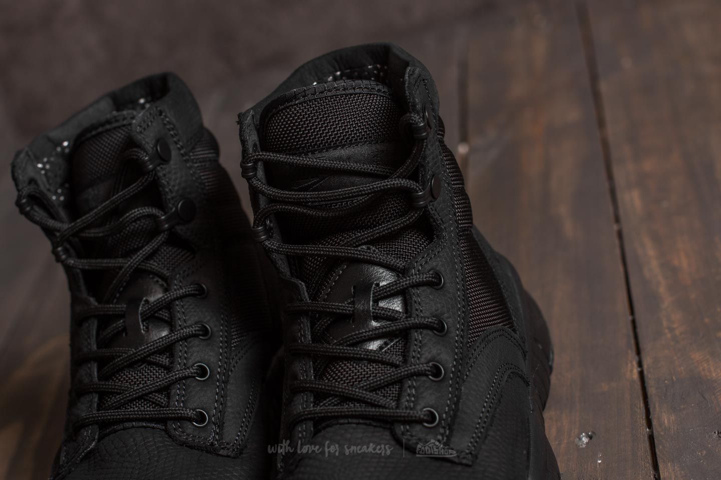 Sapatos de mulher Nike SFB 6'' NSW Leather (GS) Black/ Black-Black