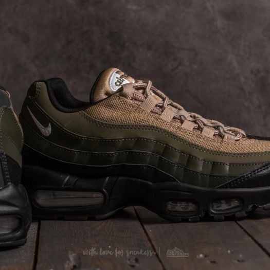 Nike Air Max 95 Essential
