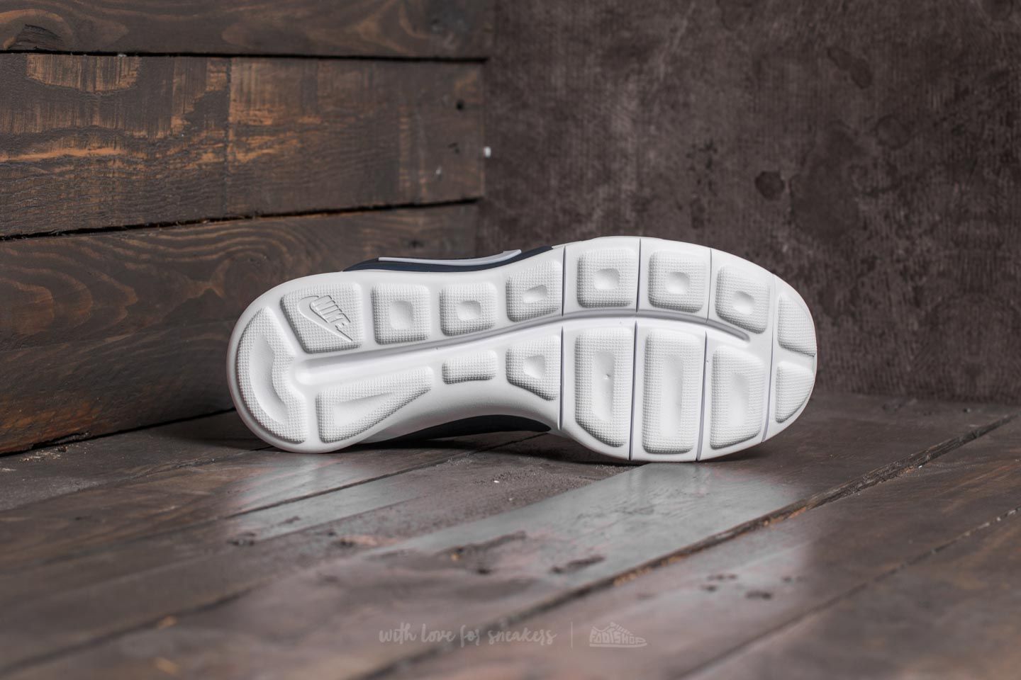 Sieviešu apavi Nike Arrowz (GS) Obsidian/ Wolf Grey-White