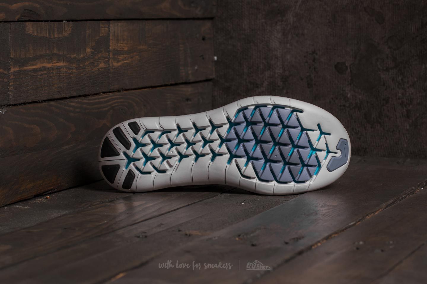 Chaussures et baskets femme Nike W Free RN Motion Flyknit 2017 Glacier Blue Polarized Blue Footshop