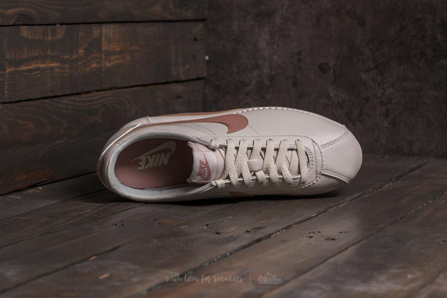 Damen Sneaker und Schuhe Nike Wmns Classic Cortez Leather Light Bone/ Particle Pink