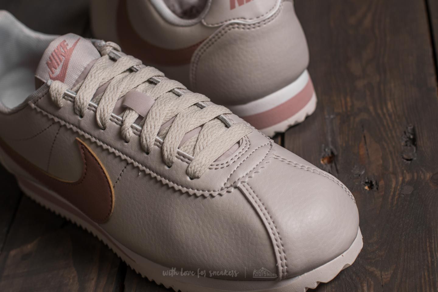 Nike cortez pink leather cheap