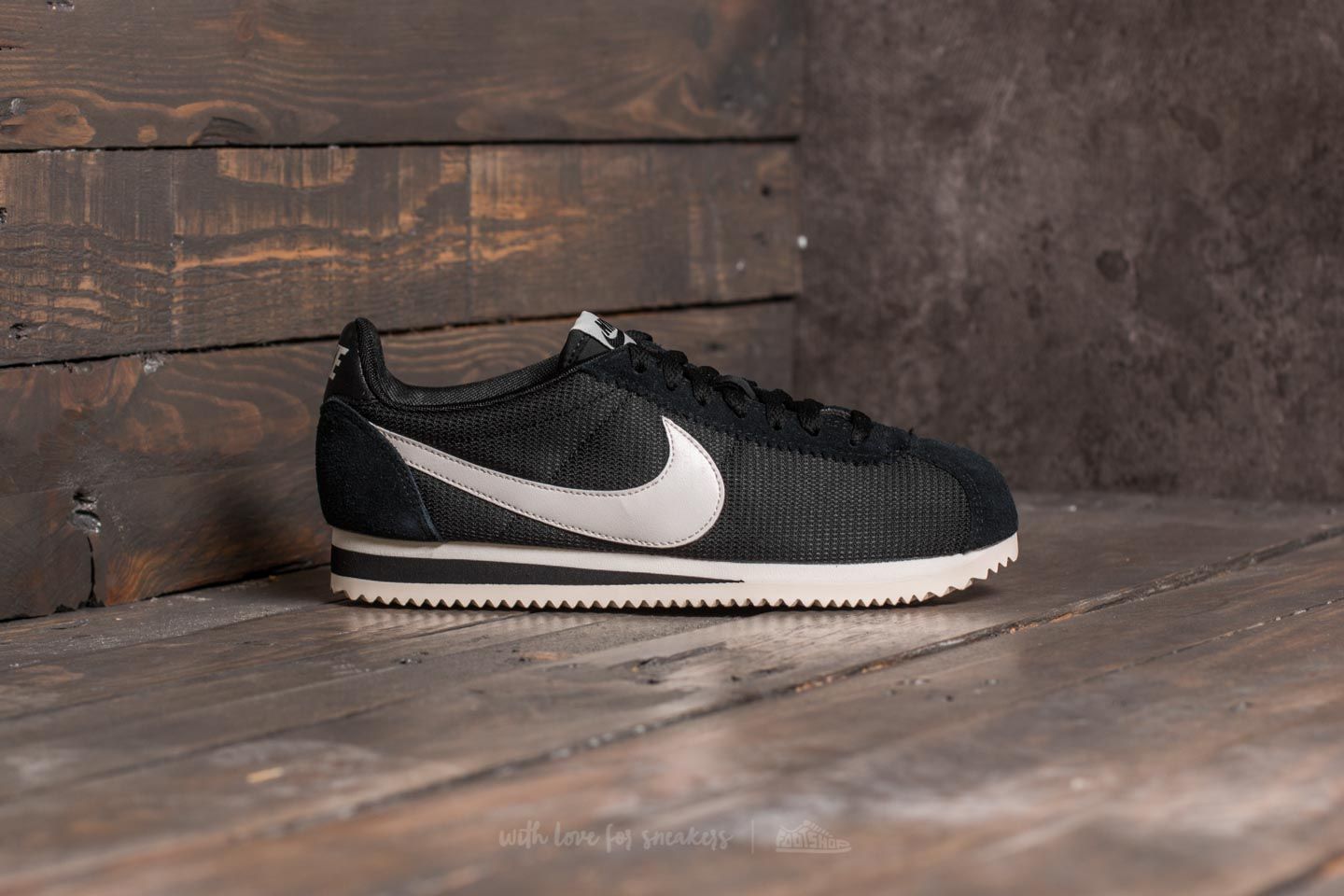 Zapatillas mujer Nike WMNS Classic Cortez Nylon Black/ Sail