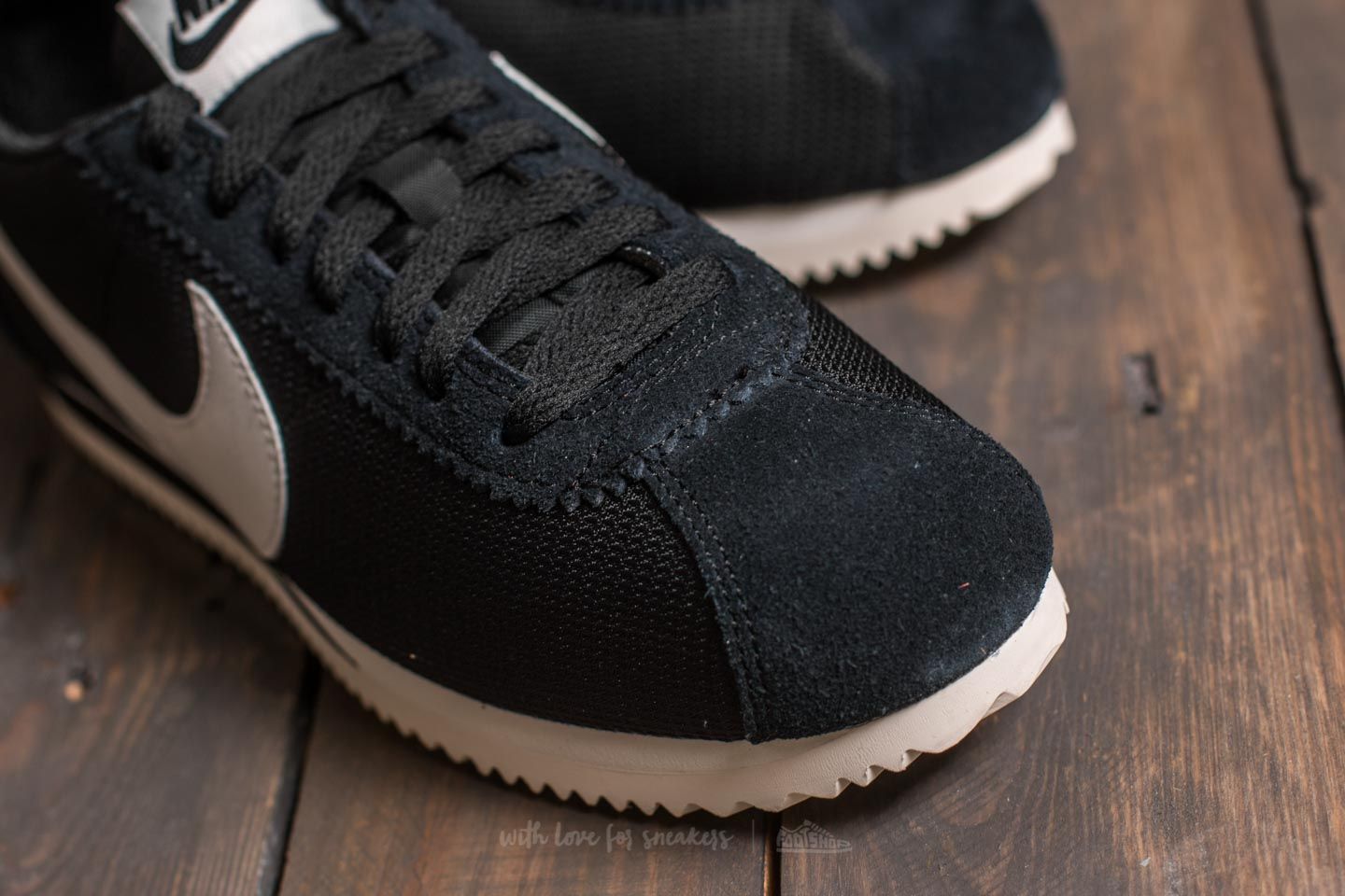 Nike classic cortez nylon black on sale