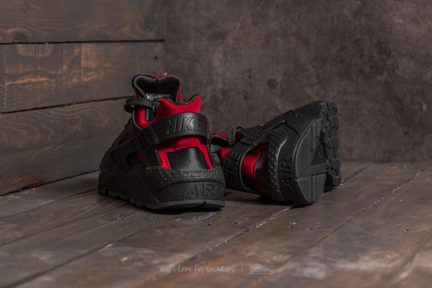 Huarache black and red mens clearance