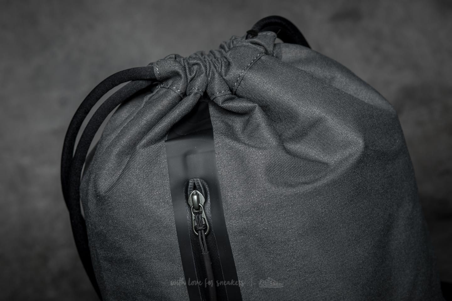Gymsacks Nike Tech Gymsack Dark Grey Footshop