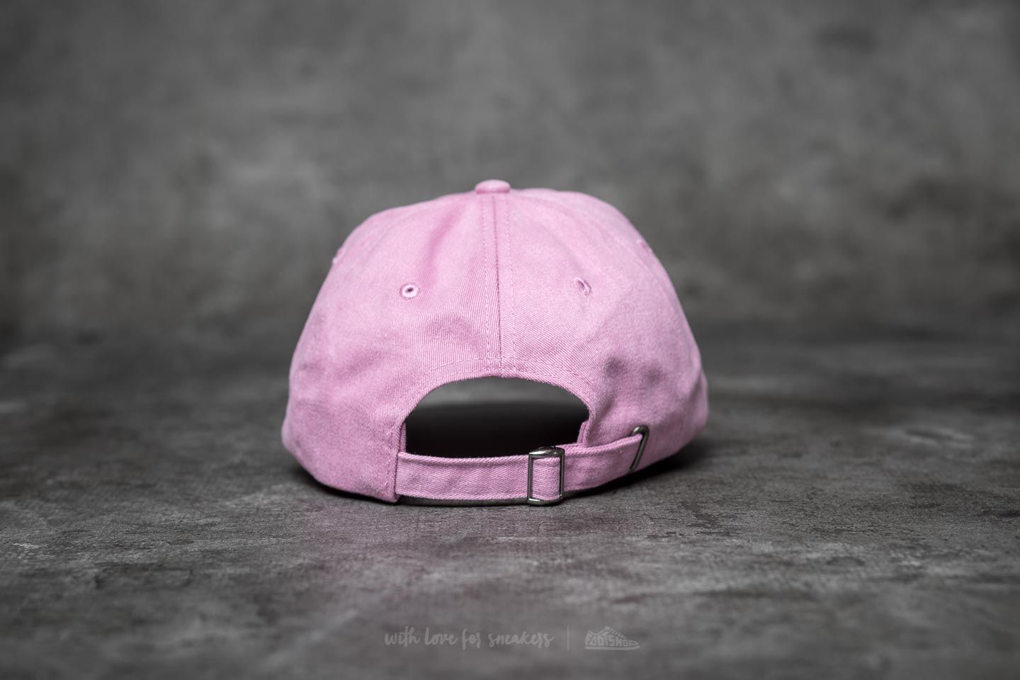 Dusty pink cap 2025