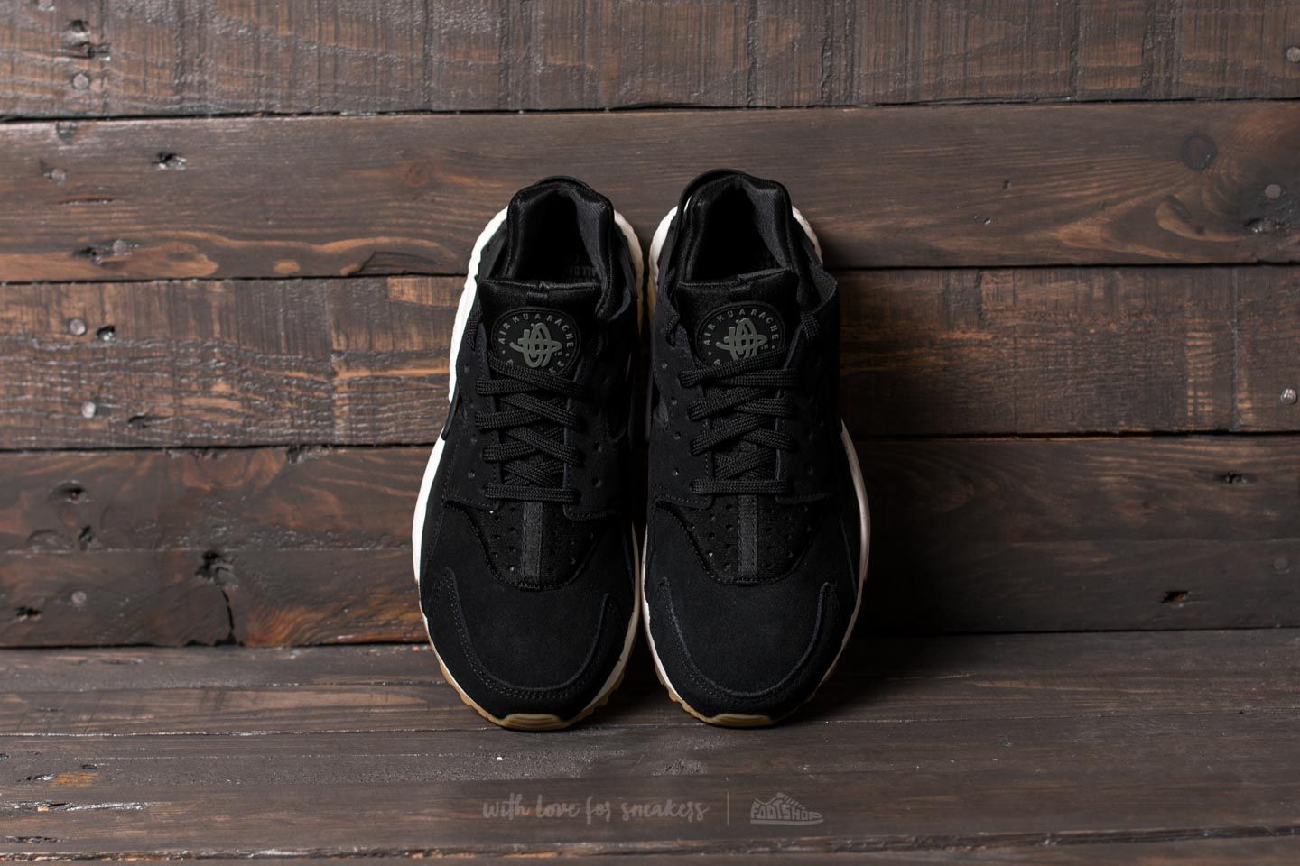 Dámské tenisky a boty Nike Wmns Air Huarache Run SD Black/ Deep Greem-Sail