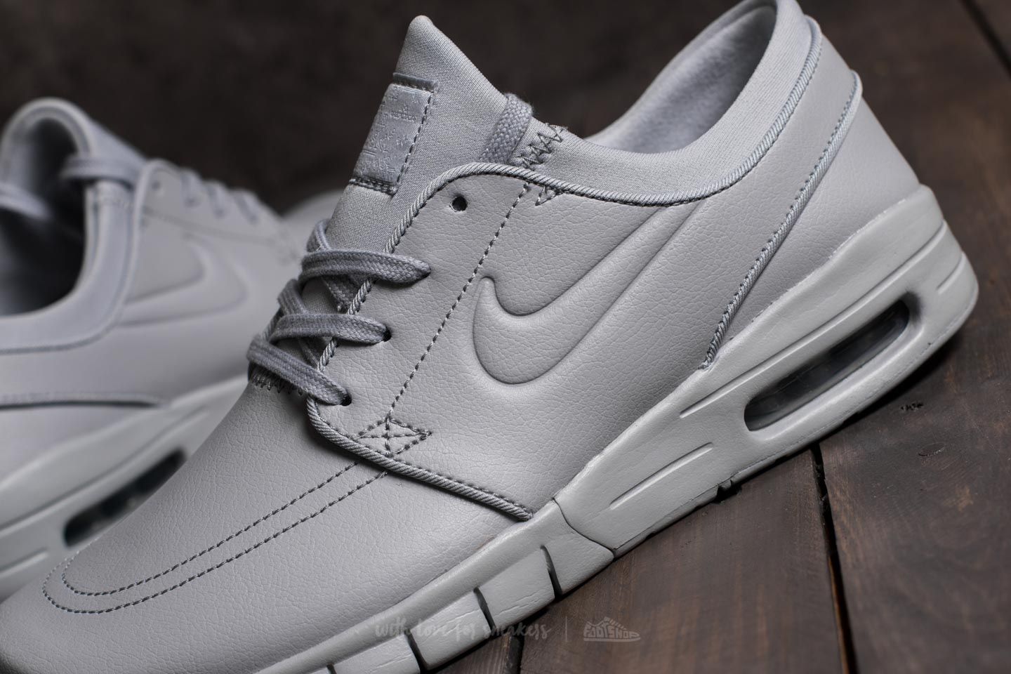 Nike air max janoski grey on sale
