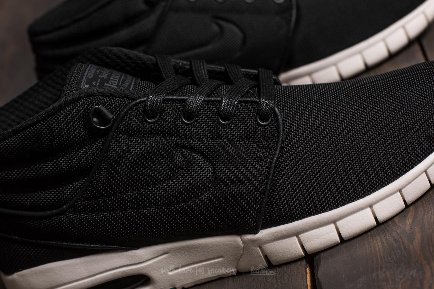 Sb stefan janoski max mid schuh (black neptune green) hotsell