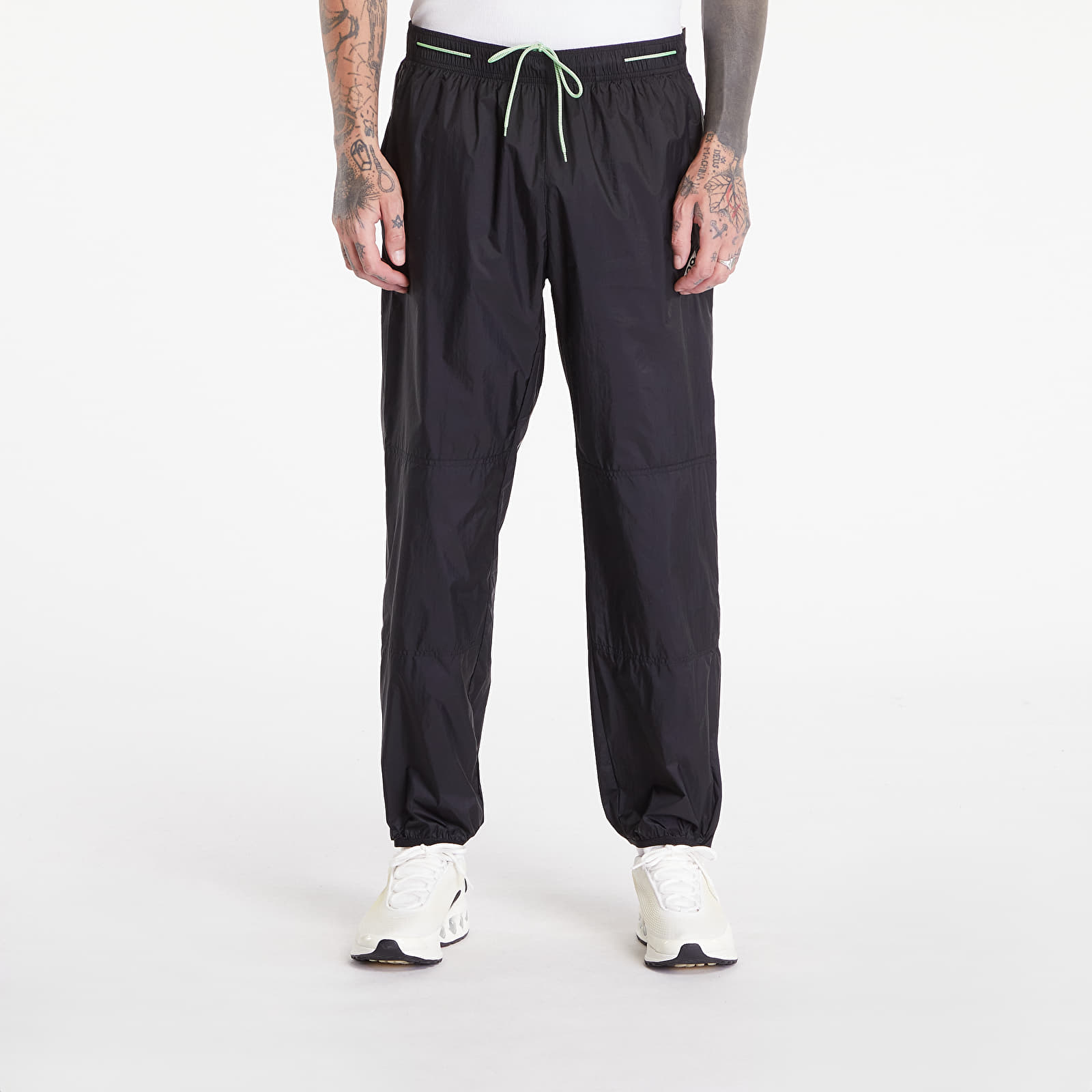 Pantaloni și blugi Nike ACG "Cinder Cone" Men's Windshell Pants Black/ Lime Blast/ Summit White