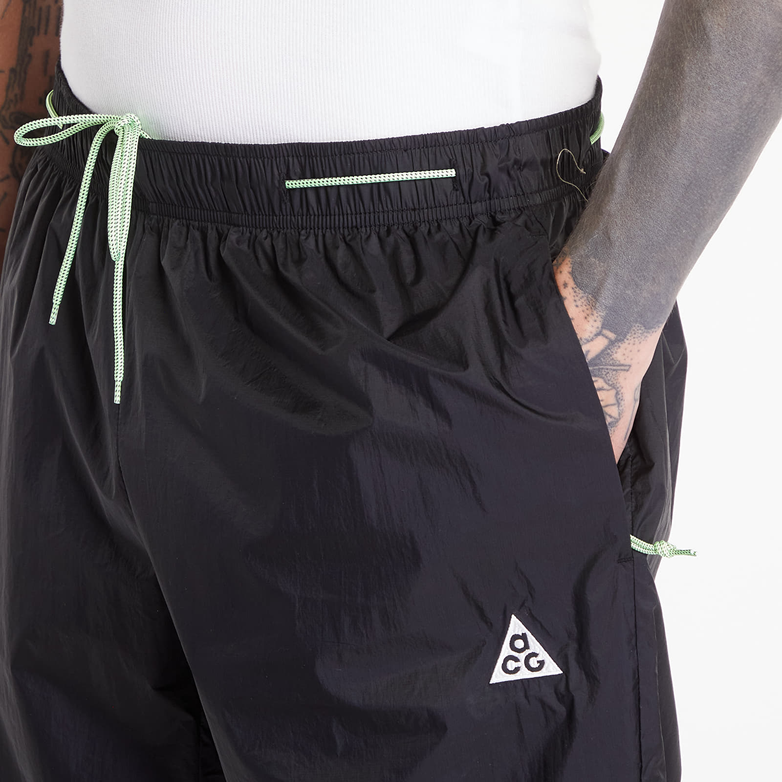 Pantaloni și blugi Nike ACG "Cinder Cone" Men's Windshell Pants Black/ Lime Blast/ Summit White