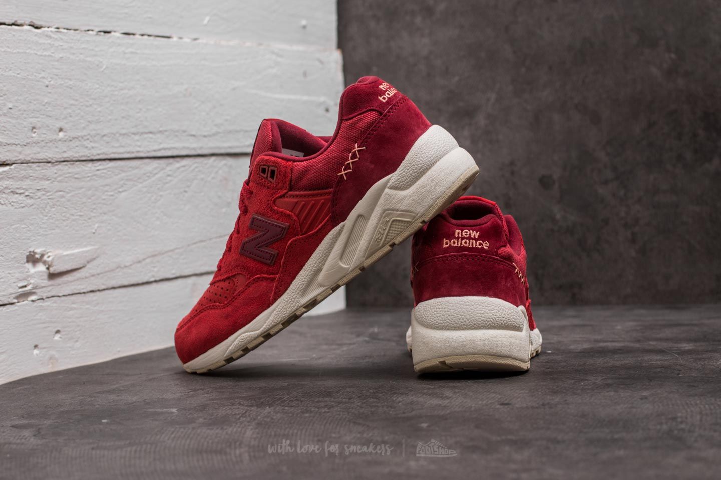 Women s shoes New Balance 580 Tartan Orange Footshop