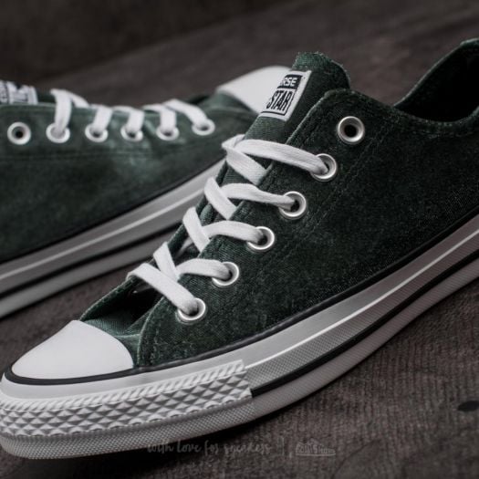 Emerald green chuck clearance taylors