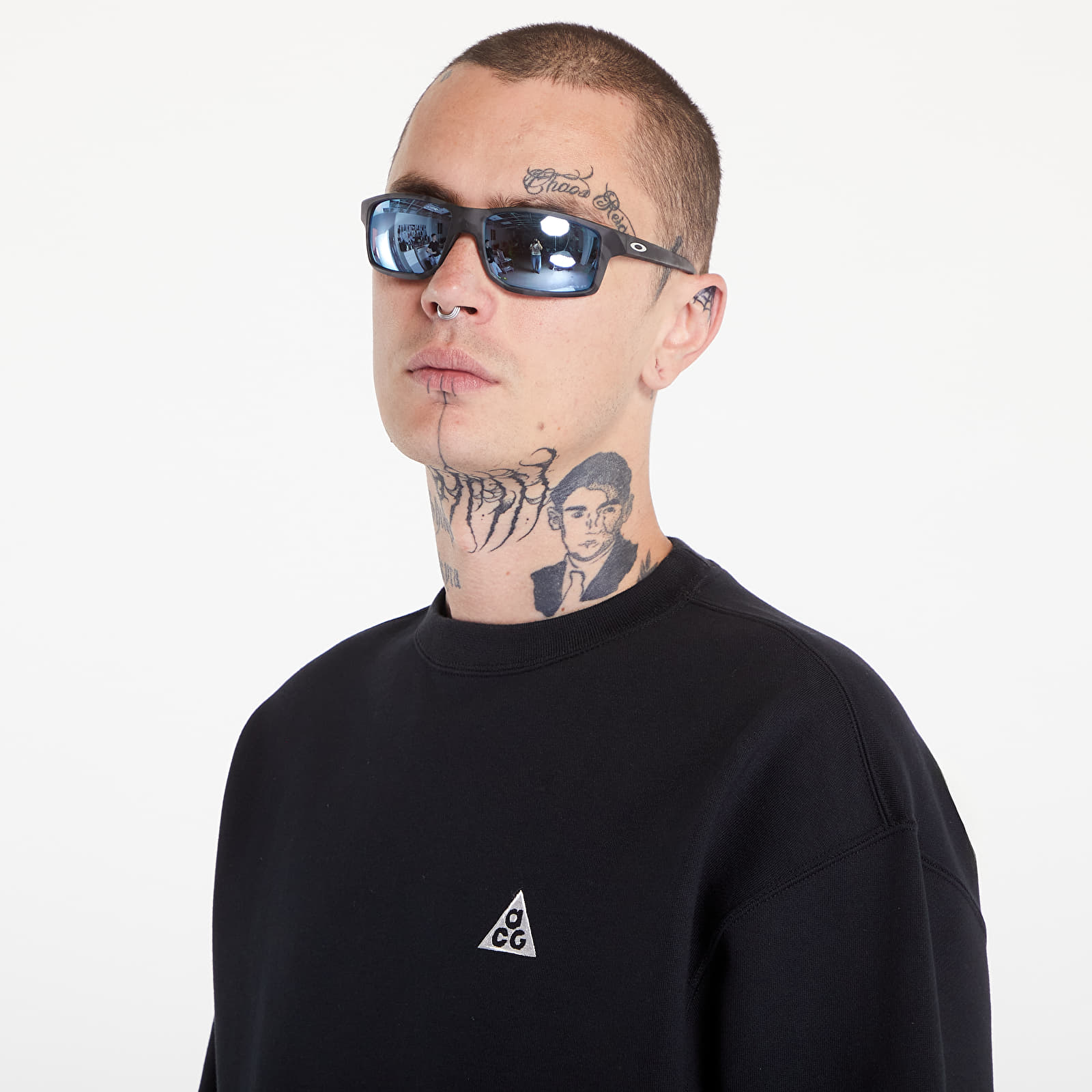 Hoodies and sweatshirts  Nike ACG Therma-FIT Fleece Crew Black/ Black/ Summit White