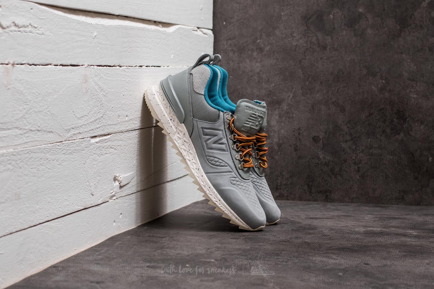 Men's shoes New Balance Trailbuster Grey/ Blue/ Yellow Footshop