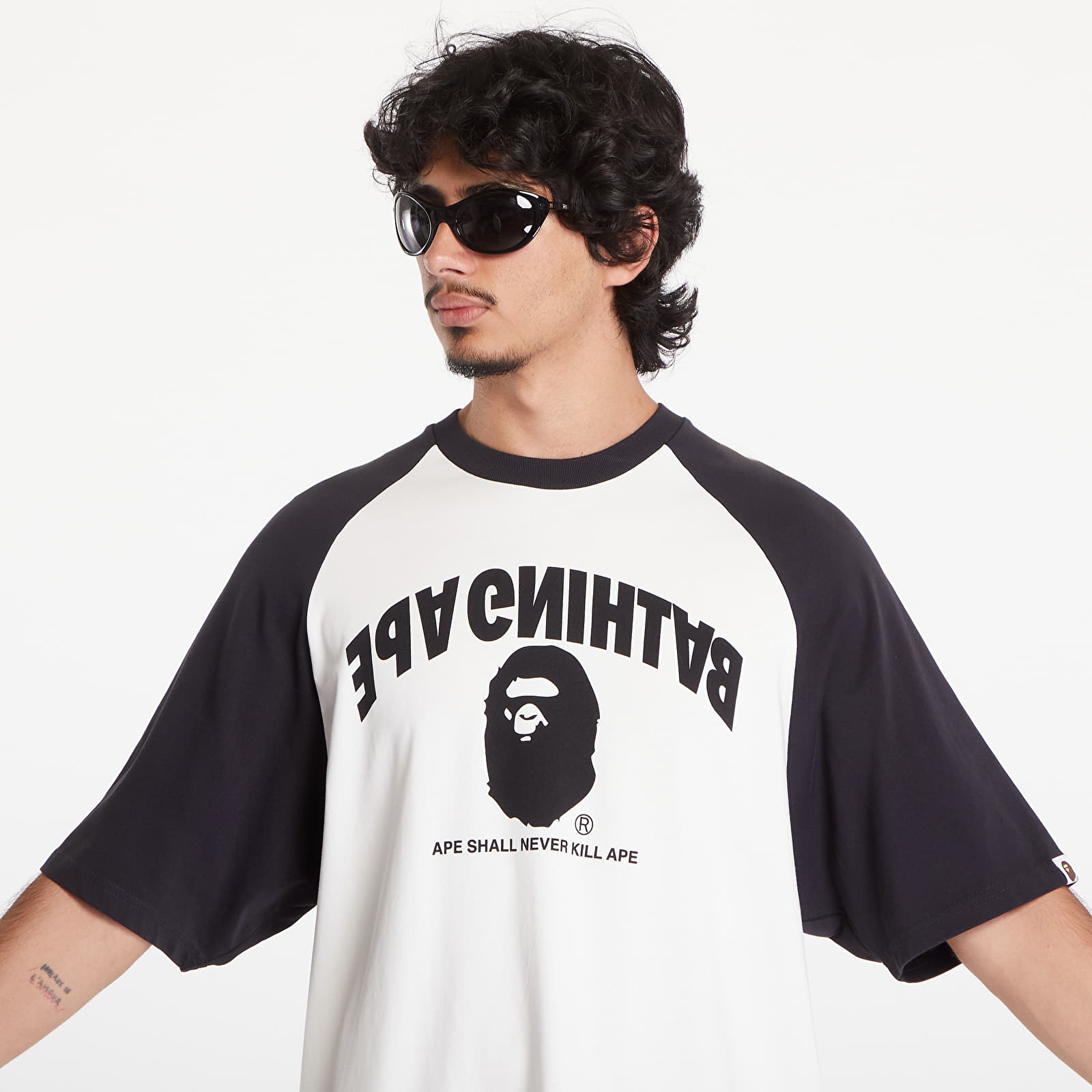 Majice T-shirt A BATHING APE College Relaxed Fit Raglan Short Sleeve Tee Ivory