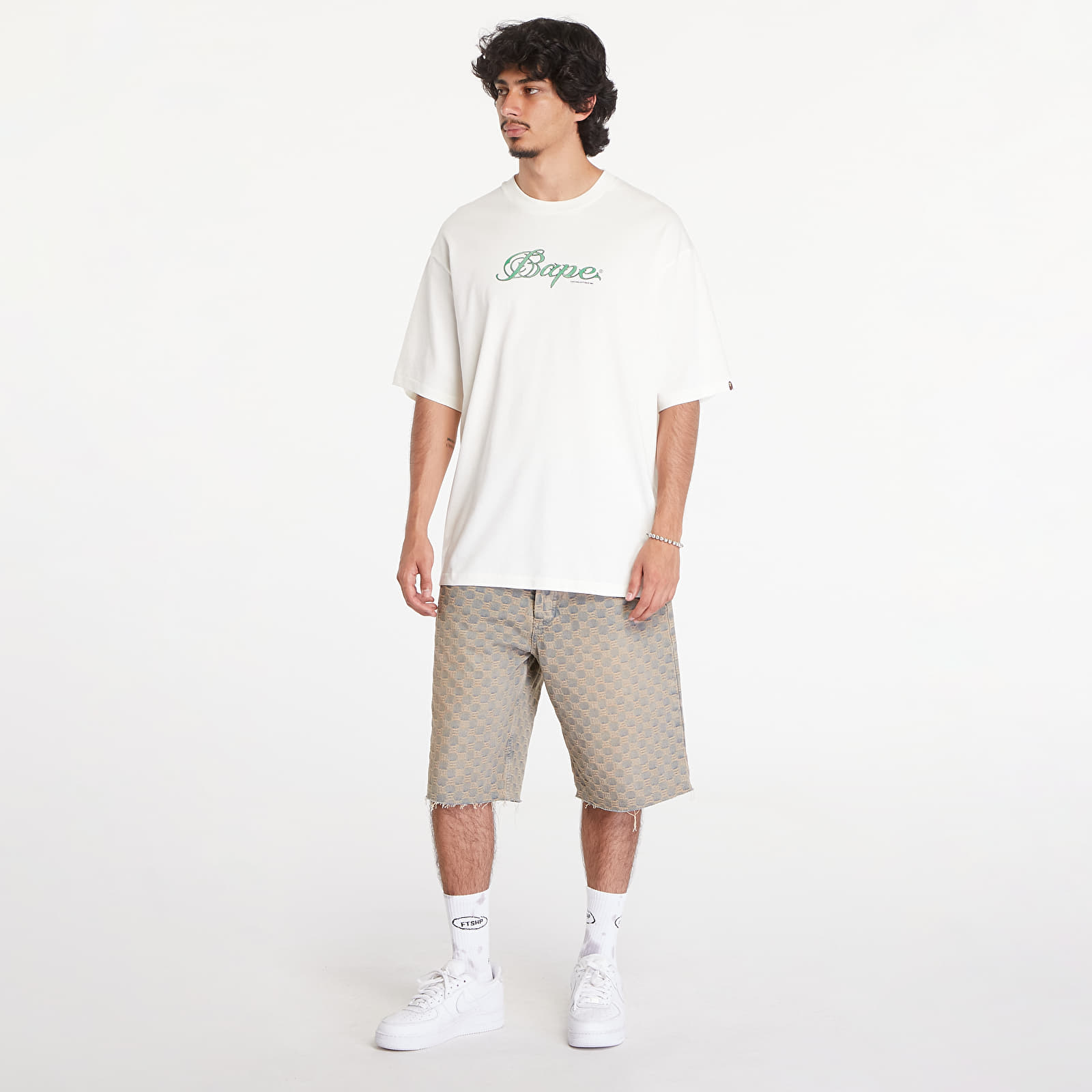 Тениски A BATHING APE Logo Relaxed Fit Short Sleeve Tee Ivory