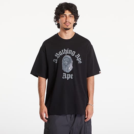 BAPE® APES TOGETHER STRONG Tシャツ　エイプ BAPE® APES TOGETHER STRONG Tシャツ エイプ Bape Bape “ Apes