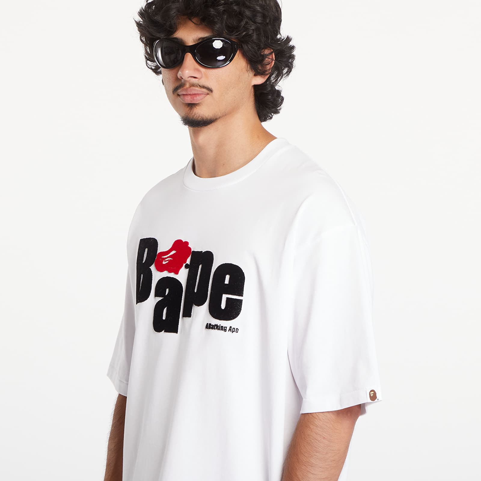 T-shirts A BATHING APE Heart Ape Head Relaxed Fit Short Sleeve Tee White
