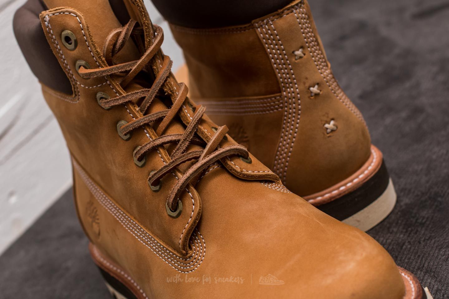 Scarpe uomo Timberland Selbyville 6-Inch Boot Light Brown