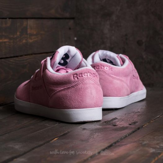 Reebok store workout pink