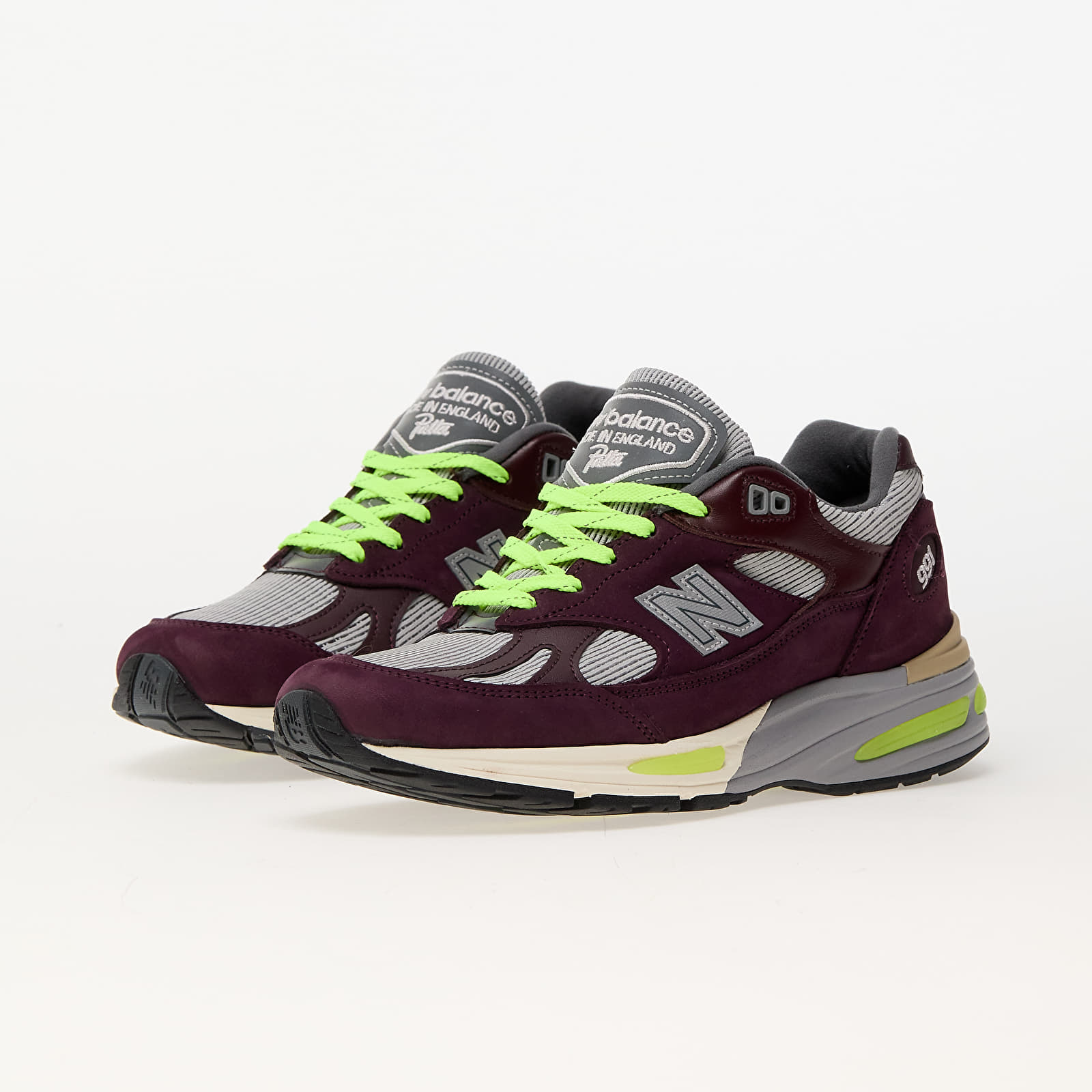 Herren Sneaker und Schuhe New Balance x Patta 991 V2 Purple