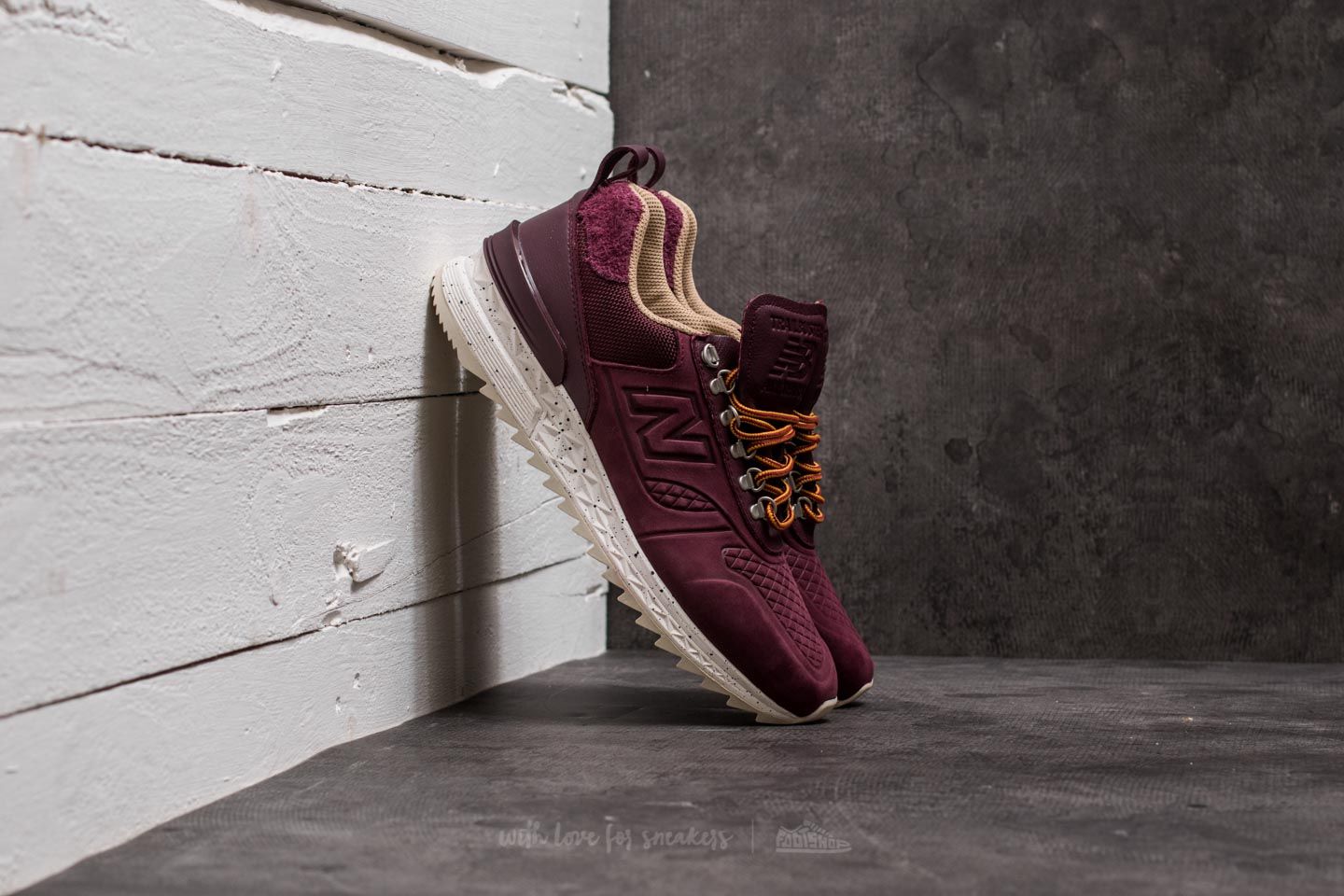 Men's shoes New Balance Trailbuster Burgundy