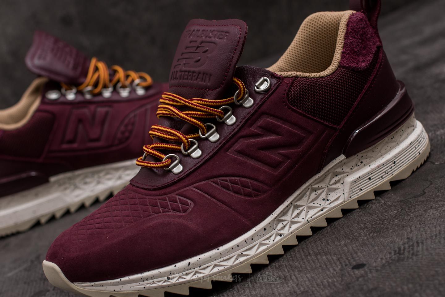 Men's shoes New Balance Trailbuster Burgundy