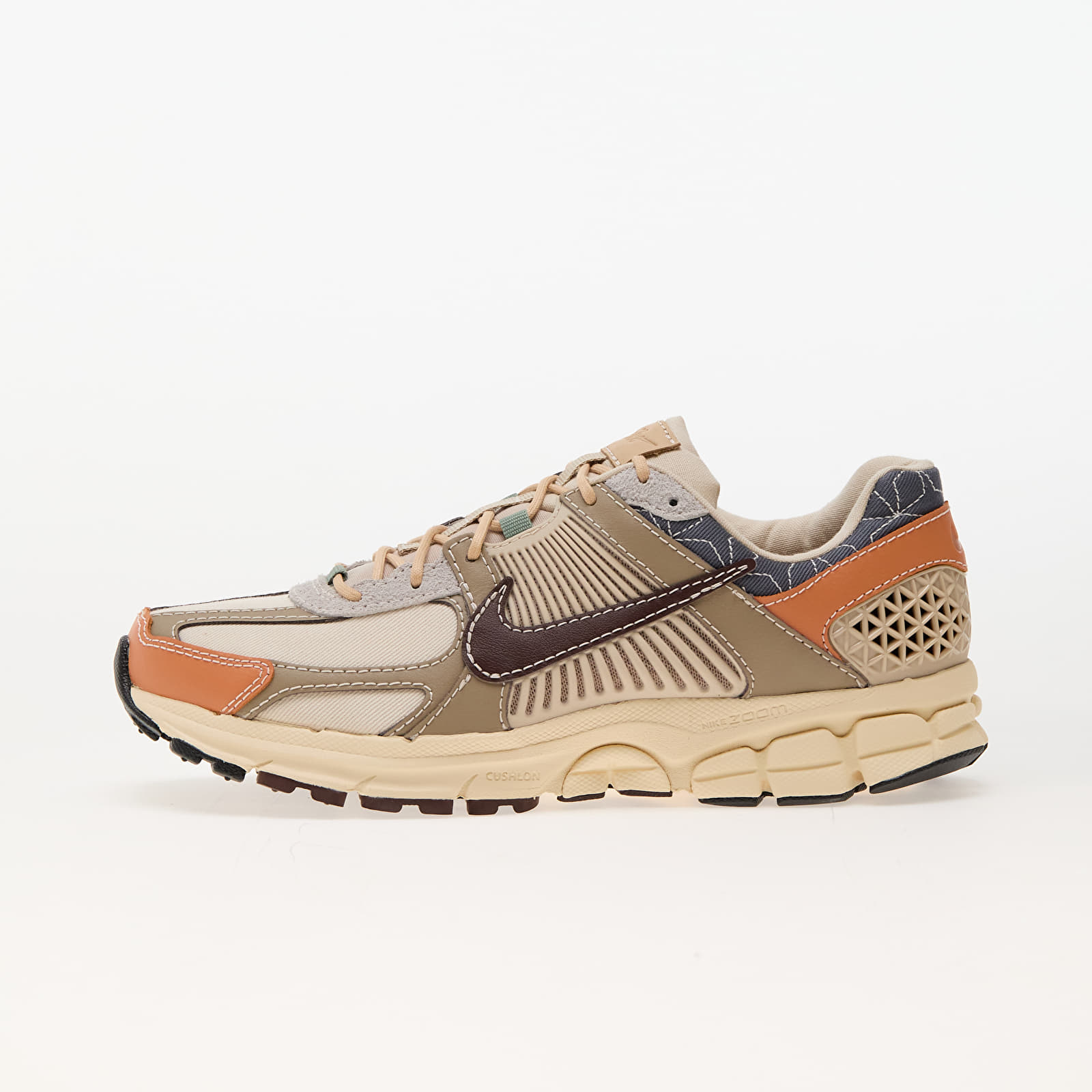 Férfi cipők Nike Zoom Vomero 5 Sanddrift/ Earth-Muslin-Khaki
