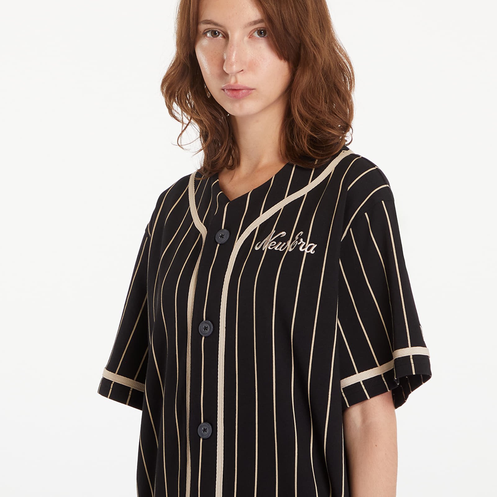 T-shirty męskie New Era Pinstripe Jersey Black/ Stone