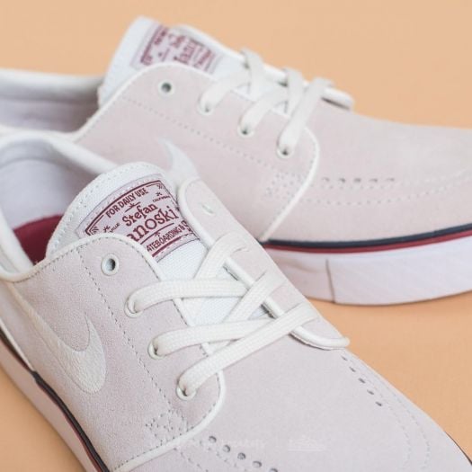 Women s shoes Nike SB Wmns Zoom Janoski Summit White Ivory Team Red Footshop