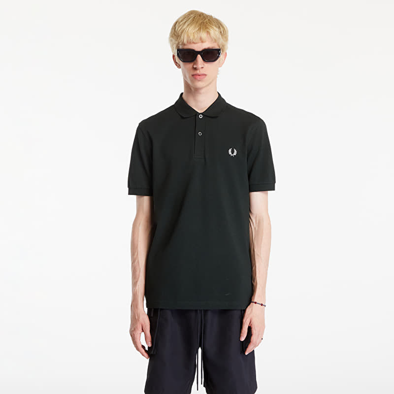 FRED PERRY The Polo Short Sleeve Tee Night Green/ Snow White