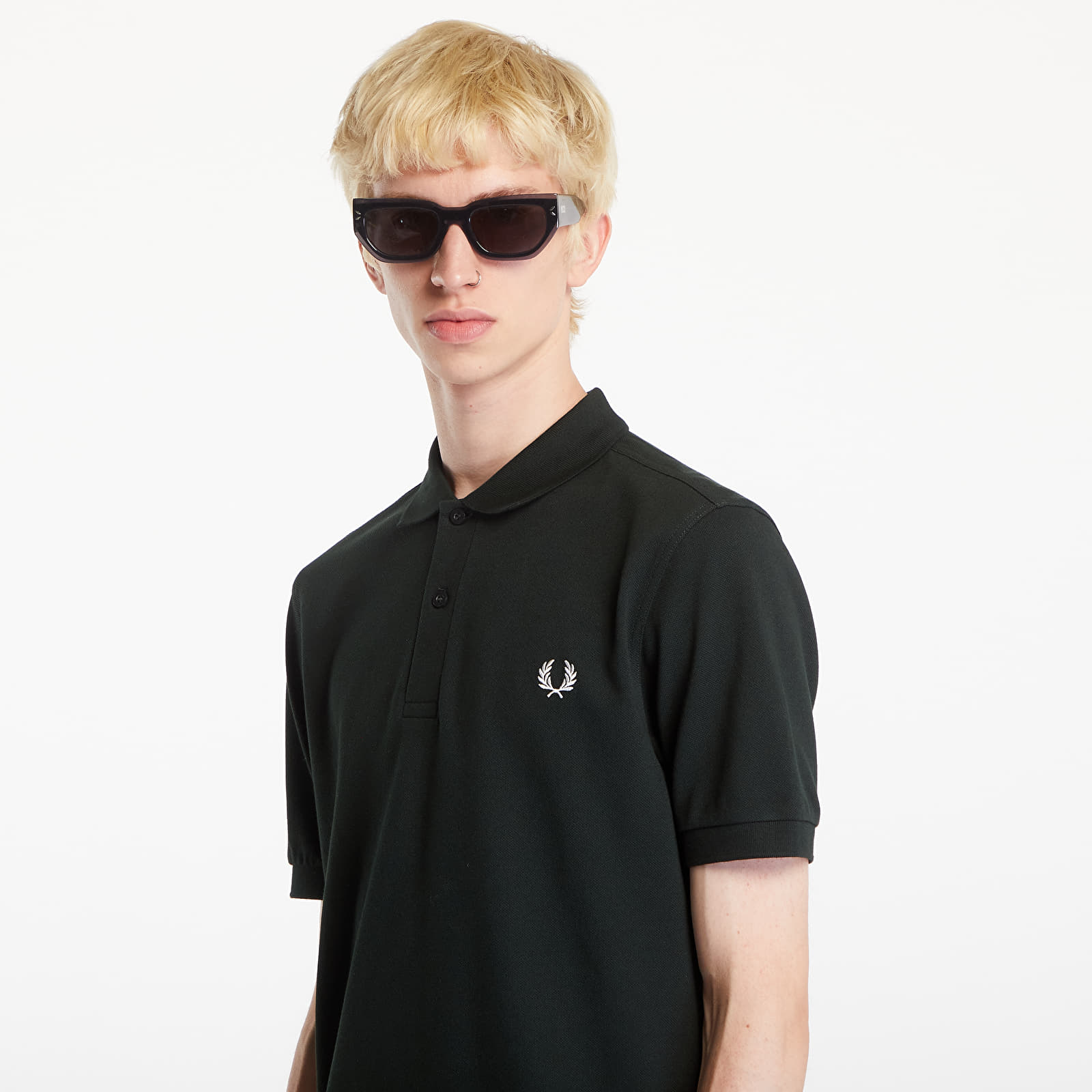 T-paidat FRED PERRY The Polo Short Sleeve Tee Night Green/ Snow White