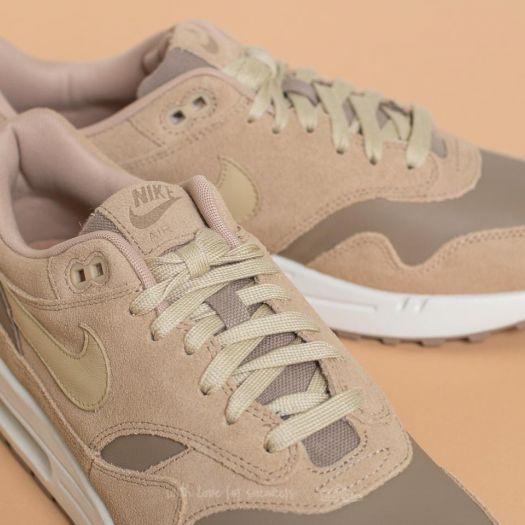 Air max 1 string sail hot sale